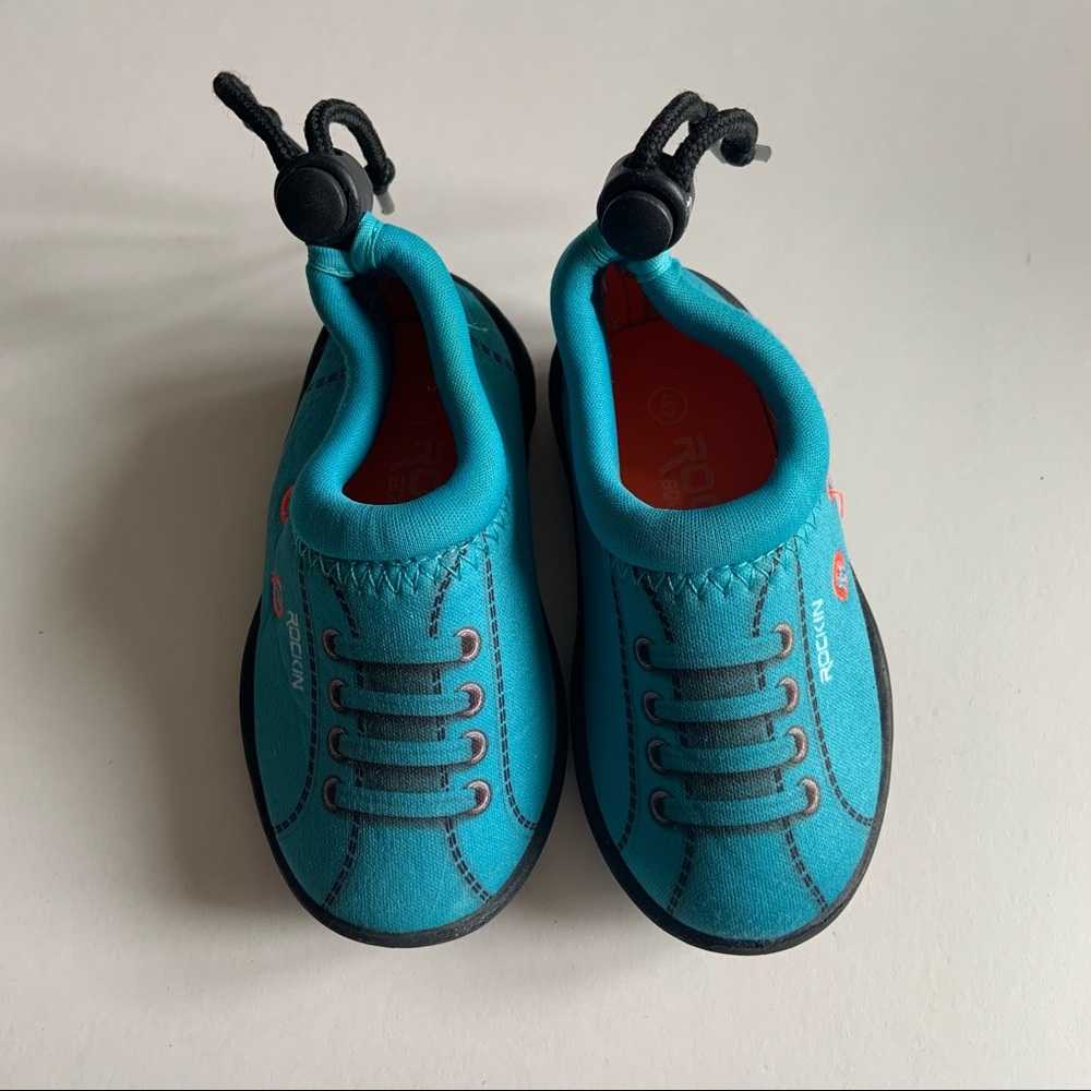 [BOGO ✨] Rockin Water Shoes 🌊